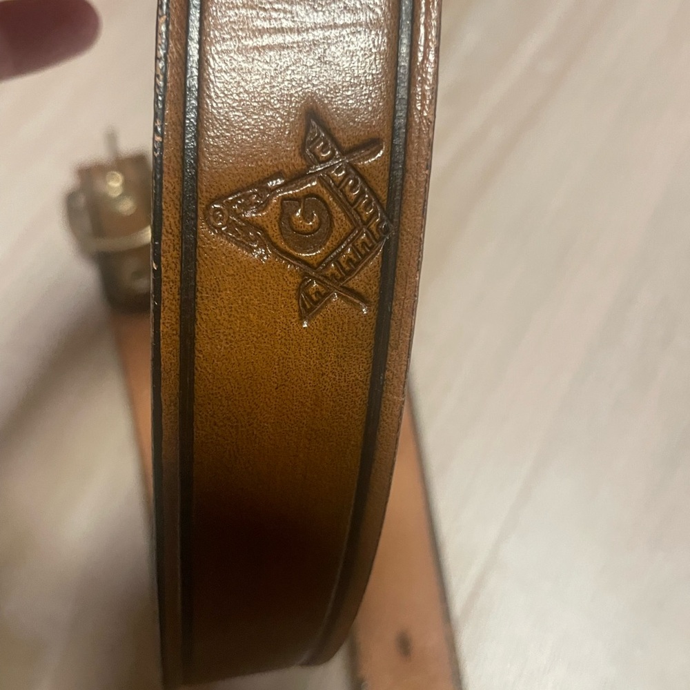 Masonic Hand Tooled Leather Belt L/XL - Picture 10 of 16